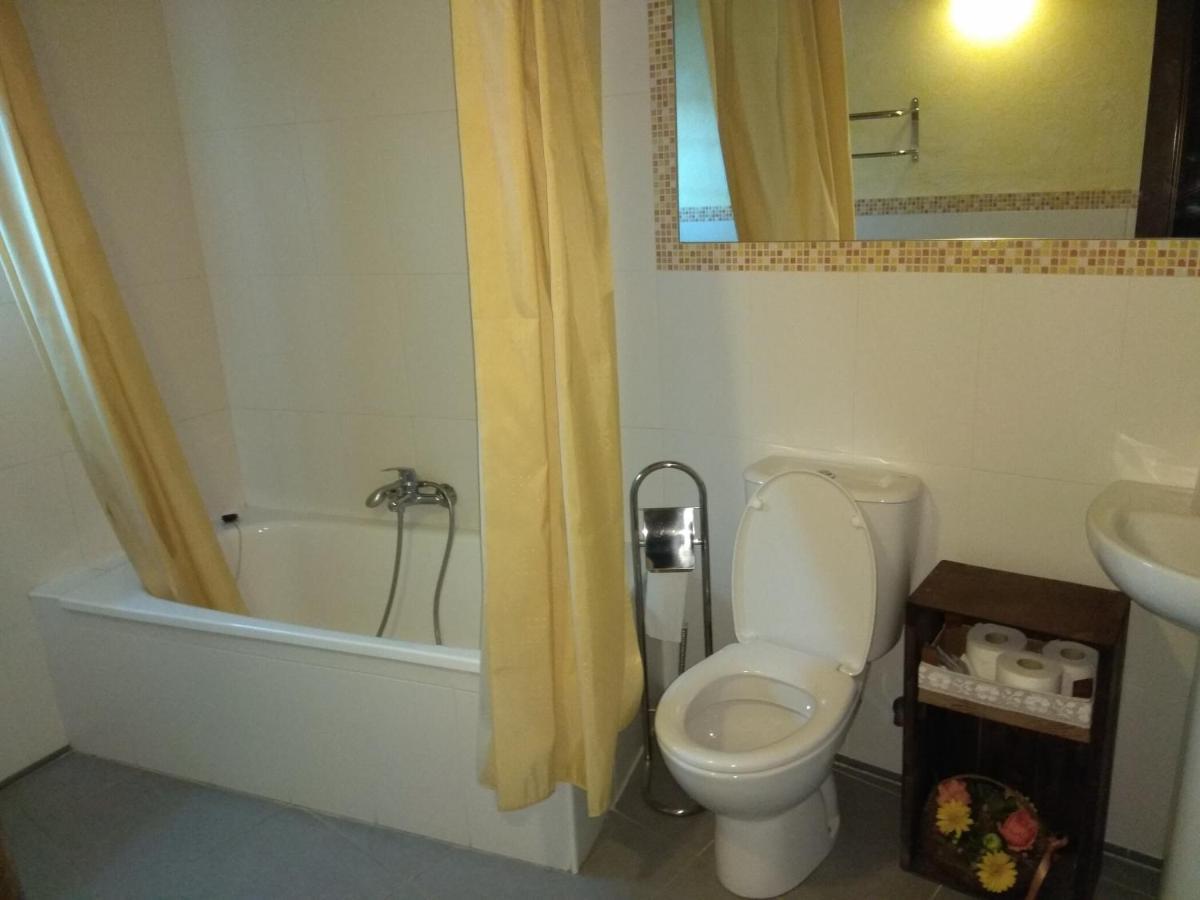 בית הארחה Modúbar de San Cibrián 	La Cerca De Dona Jimena מראה חיצוני תמונה
